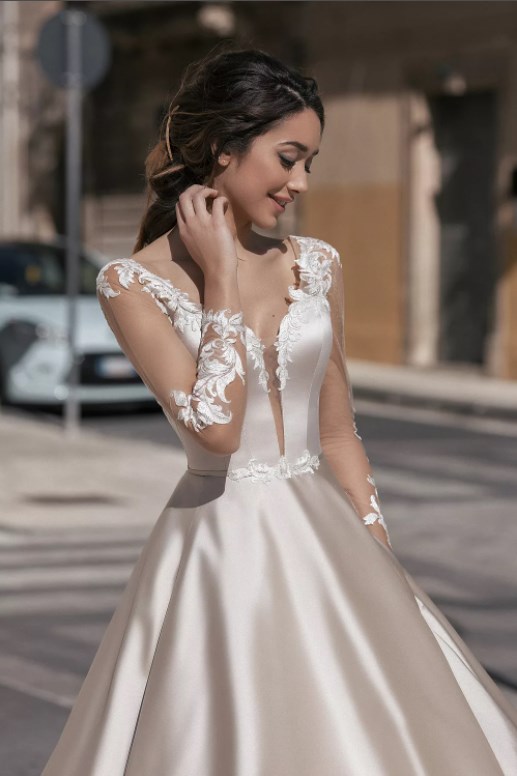 Шикарное кружево - лучшая ткань для свадебных платьев