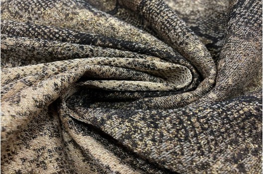 Костюмная ткань Змея бежево-коричневая