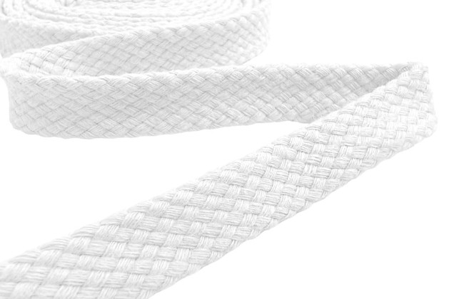 Шнур плоский х/б турецкое плетение, белый (001), 12 мм