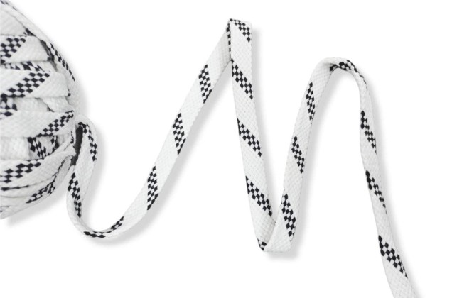 Шнур плоский х/б турецкое плетение, бело-черный (001 / 032), 12 мм