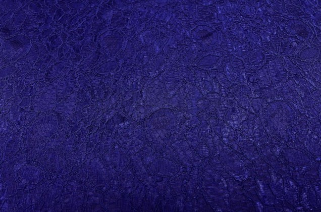 Гипюр на атласе, темно-синий 3