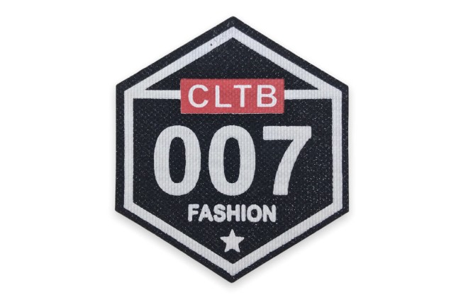 Нашивка 007 Fashion, черно-белая с блестками, 6.5х7.5 см
