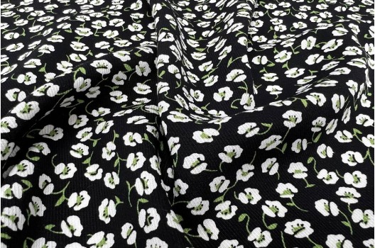 Штапель твил, Белые цветочки с зелеными стебельками на черном