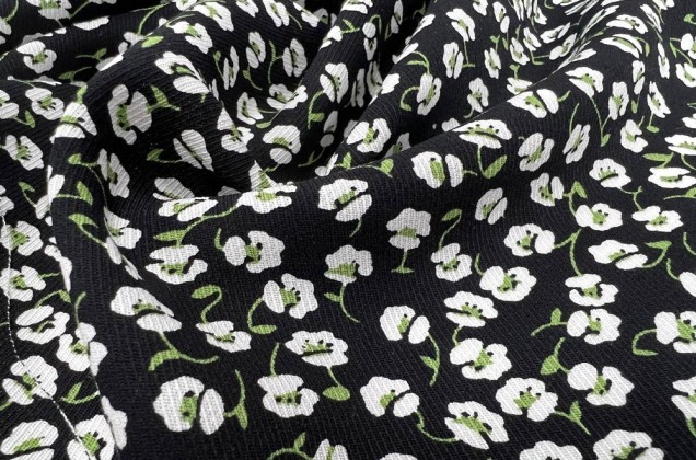 Штапель твил, Белые цветочки с зелеными стебельками на черном 3