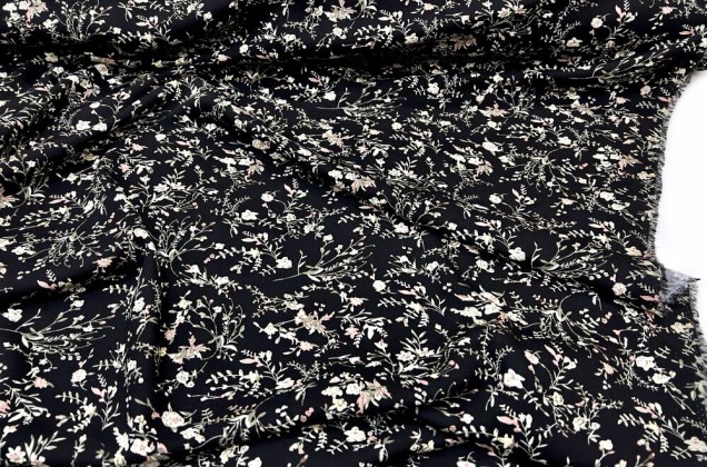 Штапель твил, Цветочные веточки россыпью на черном фоне 3