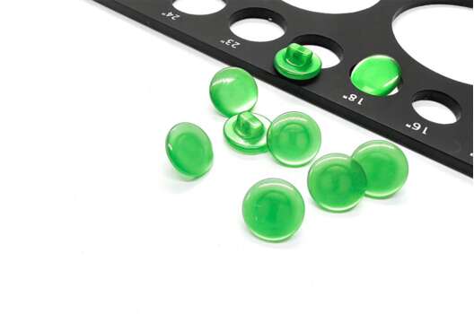 Пуговица пластиковая на ножке C-NE67, зеленая, 11 мм