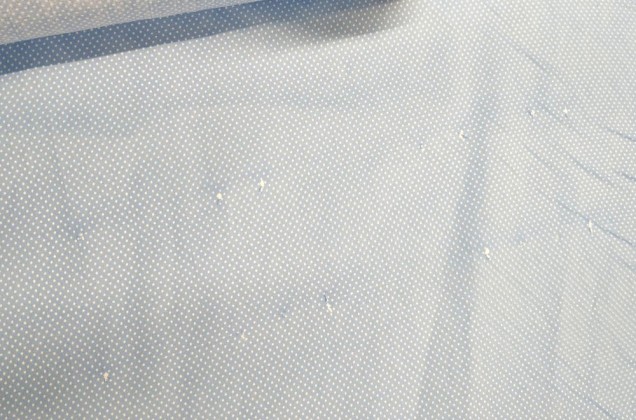 Рубашечный хлопок, мелкий горох 1 мм, белый на голубом, Китай (УЦЕНКА) 2