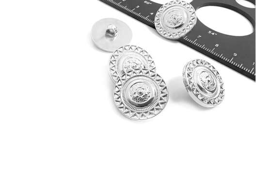 Пуговица пластиковая на ножке NE193, серебро, 21 мм