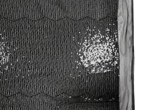 Пайетки на сетке-полосы глянцевые 3 мм, черные, 132 см 4