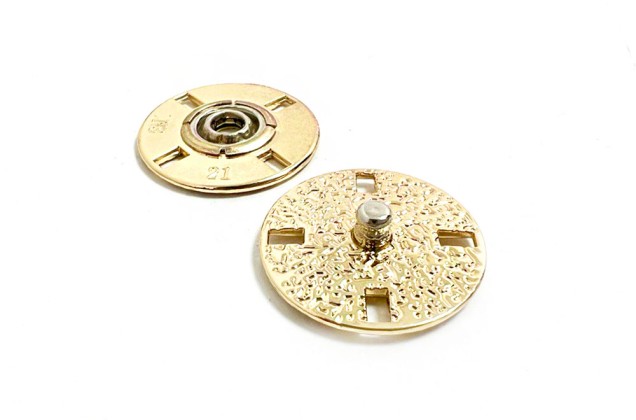 Кнопка пришивная KN10, металлическая, 21 мм, золотая
