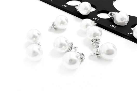 Пуговица пластиковая на ножке GE18, белая, 10 мм