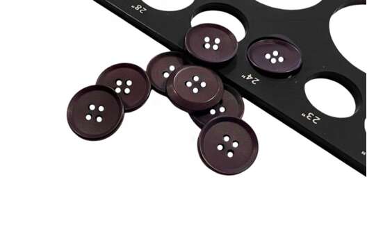 Пуговица пластиковая NE57, 4 прокола, темно-коричневая, 15 мм