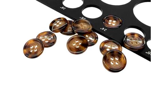 Пуговица пластик P9-09, 4 прокола, коричневая, 15 мм