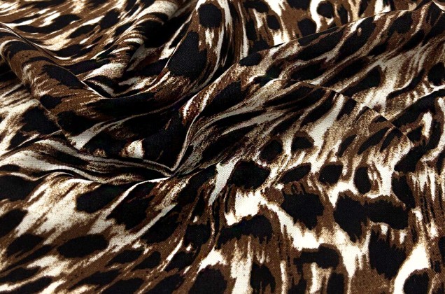 Штапель, Хищный в крупные пятнышки черно-коричневый, Турция 1