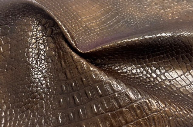 Мебельная экокожа Крокодил TIMSAH, коричневая бронза (3270), Турция 1