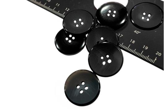 Пуговица пластиковая PS57, 4 прокола, черная, 25 мм