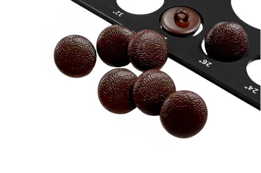 Пуговица пластиковая на ножке NE221, темно-коричневая, 16 мм