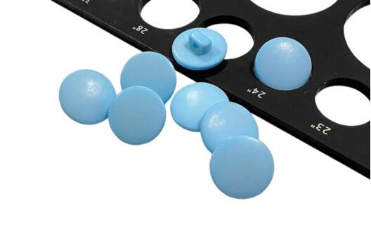 Пуговица пластик на ножке NE68, голубая, 15 мм