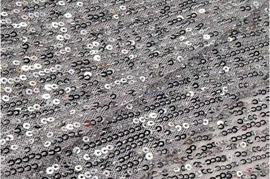 Пайетки на сетке-полосы 2 мм, серебро, 135 см