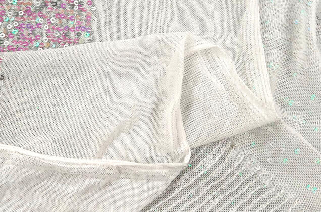 Пайетки на сетке-полосы 2 мм, перламутр, 135 см 3