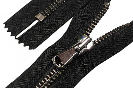 Молния металл FURNI (6M CE глянец), 18 см, тип 5, неразъемная, черная/черная бронза (SBNF)