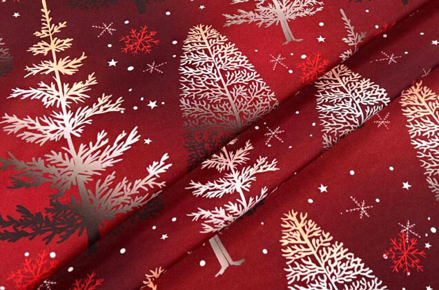 Габардин простой с рисунком, Зимний лес на темно-красном