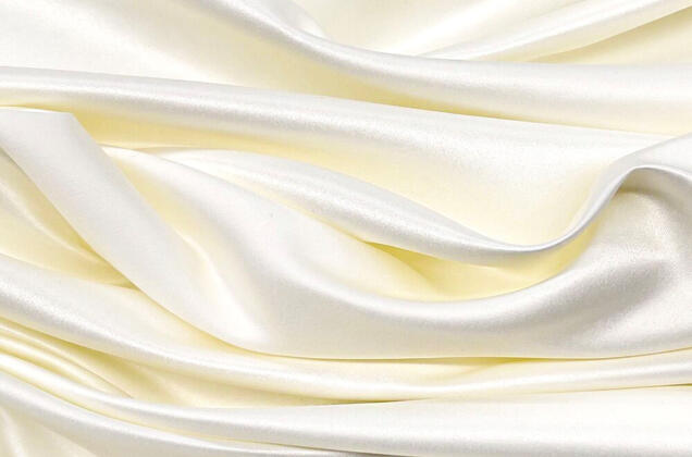 Свадебный сатин (прокатный атлас), молоко, Китай 2