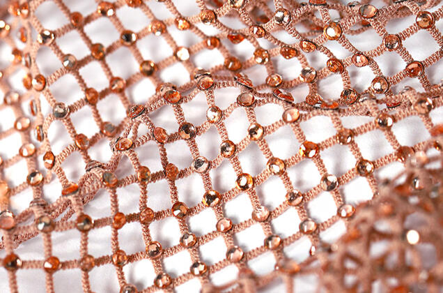 Сетка трикотажная со стразами, бежевая, 140 см 3