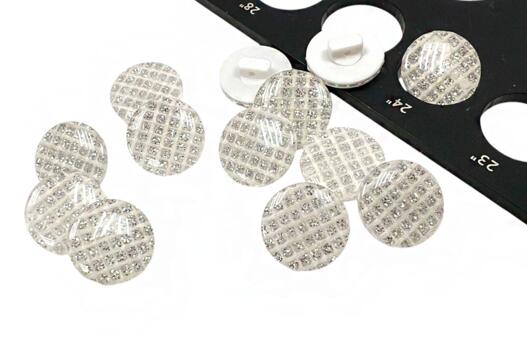 Пуговица пластик на ножке CB3320, белая, 15 мм