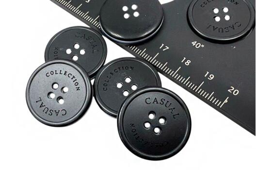 Пуговица пластик CB3679, 4 прокола, черная, 25 мм