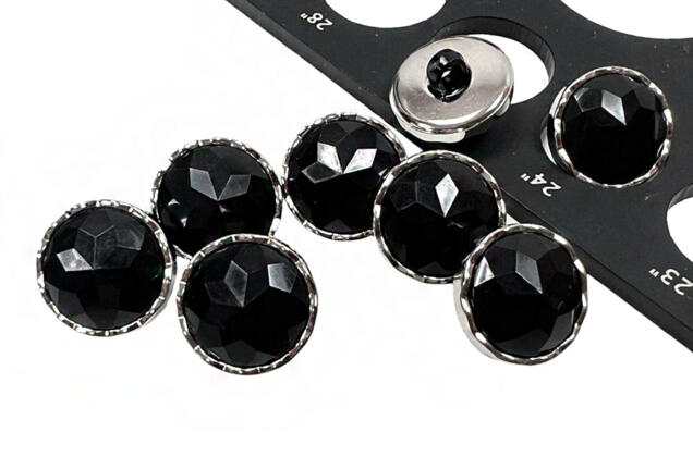 Пуговица пластиковая на ножке RBZ-52, черная с серебром, 15 мм