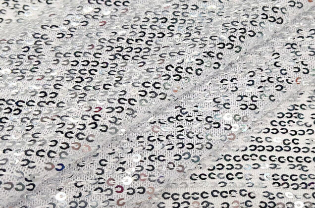 Пайетки на сетке-полосы 2 мм, серебряные на белом, 135 см 2