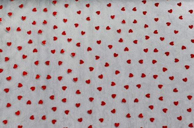 Сетка черная с красными сердечками 1