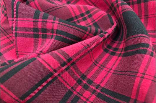 Костюмная ткань Пикачу, черно-винная клетка