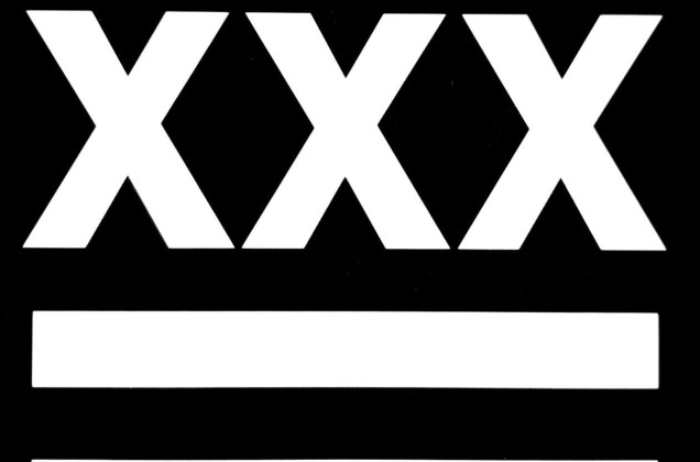 Термонаклейка XXX 10x10 см
