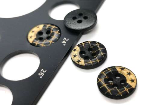 Пуговица деревянная 4 прокола, 15 мм, Д-10