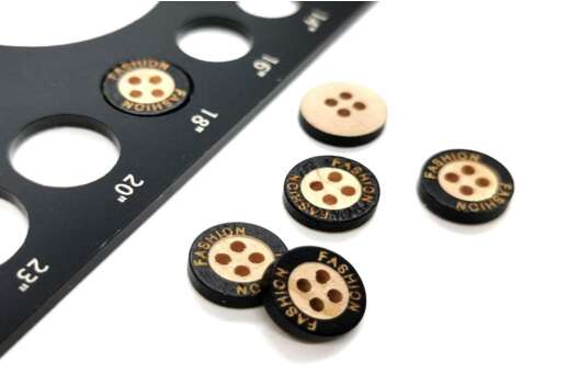 Пуговица деревянная 4 прокола, 11.5 мм, Д-11