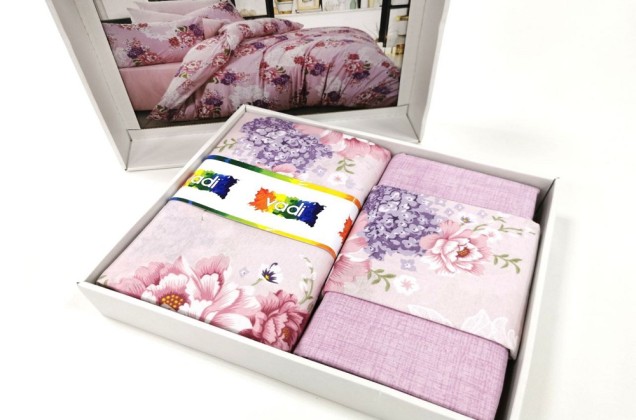 Постельное белье 2-спальное, Комплект в цветочные узоры на нежно-розовом